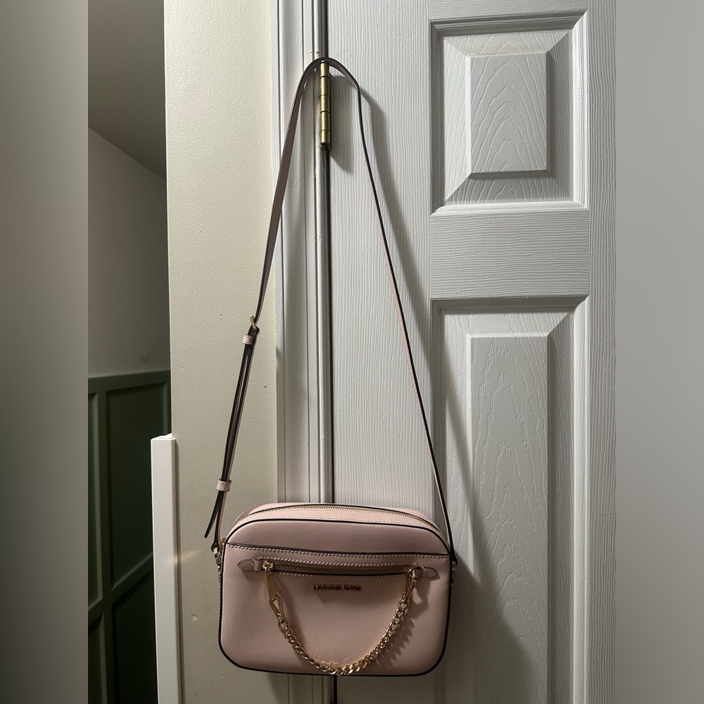Michael Kors pink jet set large crossbody purse